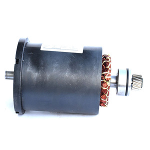 Ensemble moteur AC pour transpalette électrique WWP avec roue dentée et roulement, moteur à engrenages AC 2,2 kW 17 V - Product Image 4