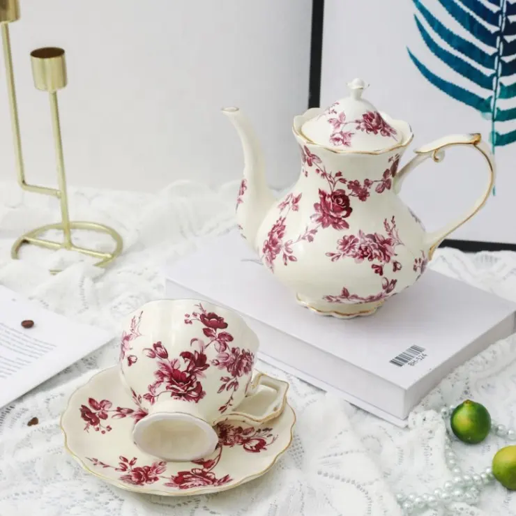 Europäische Keramik Blume Teekanne und Retro Rose Nachmittags tee Kaffeetasse mit Untertasse Set