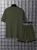 Setelan Kaos Lengan Pendek dan Celana Pendek Pria Warna Hijau Zaitun Cepat Kering Kerah Bulat Pinggang Tali Serut Pakaian Olahraga