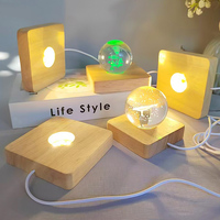 Base de lampe de nuit boule de cristal bricolage 6/8/10cm carré LED lumineux en bois massif avec interrupteur enfichable USB ornement pour une utilisation en chambre
