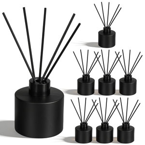 Bouteilles diffuseurs en verre 100 ml rondes noires mates, flacons vides pour huiles essentielles et parfums avec bâtonnets d'aromathérapie noirs - Product Image 1