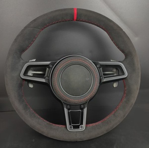 Volant de sport personnalisé pour <span class=keywords><strong>Porsche</strong></span> 718 911 Cayman Macan Panamera Taycan, fond plat, surpiqûres rouges, style racing - Product Image 1