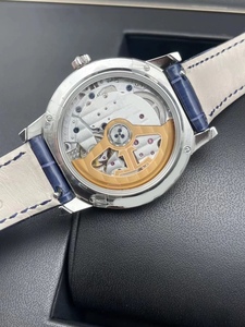 Montre de luxe pour femme, cadran bleu élégant, bracelet en or rose, chronographe de précision 22 mm, design étanche - Product Image 5