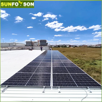 Système de montage solaire pour toiture en métal ondulé, support de fixation pour panneaux photovoltaïques sur toit en tôle, rail en aluminium, structure de support de panneaux solaires à assemblage rapide