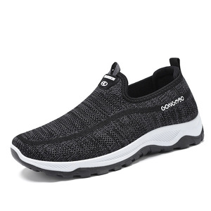 <span class=keywords><strong>Scarpe</strong></span> da corsa casual per gli uomini fabbrica oem odm <span class=keywords><strong>scarpe</strong></span> <span class=keywords><strong>lunghe</strong></span> a buon mercato vendita calda Chaussure De Hard-Wearing antiscivolo all'aperto per gli uomini a piedi - Product Image 1