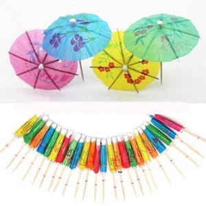 Mini Parasol pics en bois pour boissons - Product Image 5
