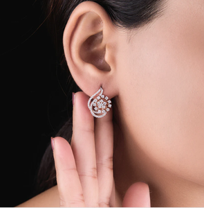 Pendientes de botón de racimo de diamantes de diseño moderno en forma de lágrima hechos a mano en oro rosa real de 14 quilates de La India - Product Image 4