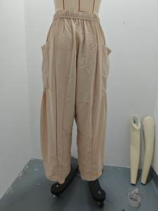 Manufacture Style personnalisé <span class=keywords><strong>ou</strong></span> Logo ODM Pantalon large <span class=keywords><strong>taille</strong></span> haute pour femmes Pantalon large <span class=keywords><strong>taille</strong></span> élastique plissé décontracté en <span class=keywords><strong>coton</strong></span> Pantalon en lin ample - Product Image 5