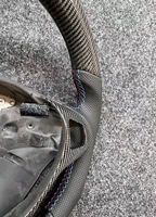 Volant de direction en fibre de carbone de remplacement personnalisé pour BMW E90 E92 E93 E70 E71, cuir perforé avec marqueur à rayures M-Tri-Color