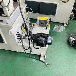 Tubo de acero CNC automático/máquina de sierra de barra tubo hidráulico máquina de corte en frío precio de fábrica Motor semiautomático de acero inoxidable - Product Image 5
