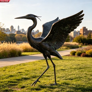 Sculpture de <span class=keywords><strong>héron</strong></span> grandeur nature en bronze YOUFINE, ailes écartées, statue d'oiseau grue antique pour la décoration paysagère de villa en bord de lac - Product Image 1