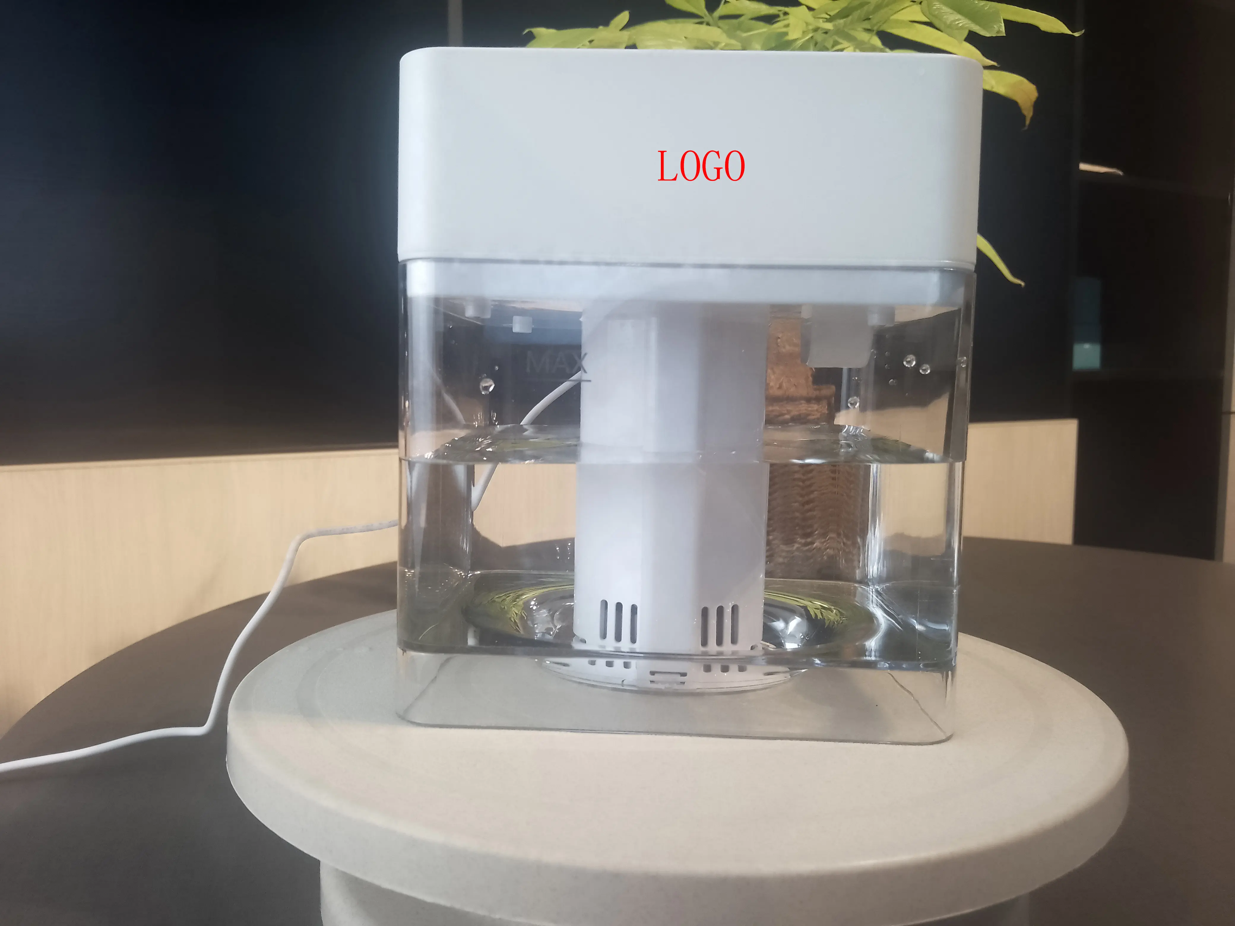 MERCA 2024 mini portátil 2L Fácil limpieza Relleno superior Niños Cool Mist Humidificadores de aire ultrasónicos inteligentes Difusor de aromaterapia
