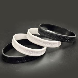 Le fabricant propose une personnalisation abordable de bracelets en silicone motivants avec des bracelets en caoutchouc gravés de haute qualité - Product Image 3