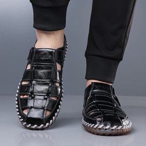Sandales en cuir véritable à brides croisées pour hommes, bout ouvert, bride à boucle, semelle en caoutchouc antidérapante, chaussures décontractées d'été - Product Image 4