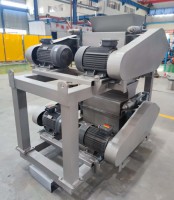 Concasseur à double rouleau en acier inoxydable résistant à la corrosion 1-50 T/h pour le broyage et le calibrage du sel de table