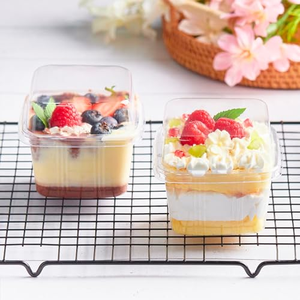 Caja de Plástico PET Transparente Cuadrada Desechable al por Mayor con Tapa Alta para Empacar Postres, Bocadillos y Mousse - Product Image 2