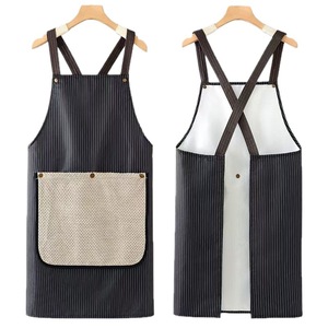 Tablier composite imperméable pour la restauration, résistant aux taches et respirant pour la maison et la cuisine, imprimé avec des lettres - Product Image 1