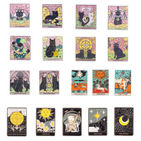 Collection de Broches Métalliques Créatives Cartes de Tarot - Badges Émaillés Géométriques Magiques