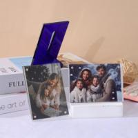 Mini présentoir de cadre photo en acrylique magnétique transparent de bureau personnalisé avec logo personnalisable de caractéristiques de support