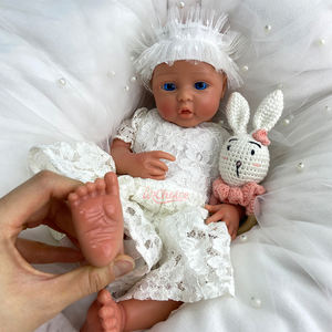 Muñecas Reborn de Silicona Suave de Cuerpo Completo para Niñas, Piel Pintada en 3D, Muñeca de Colección de 17 Pulgadas, Realista y Anatómicamente Correcta - Product Image 4