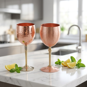 Verres à vin en cuivre haut de gamme faits à la main KAMRAN, design moderne, 8 oz, sans plomb, écologiques, pour usage domestique ou bar, personnalisables - Product Image 1