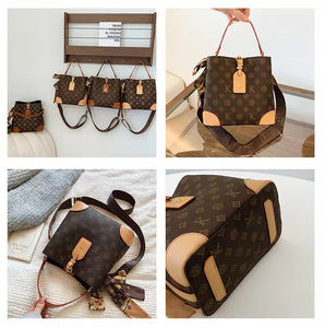 Bolso de Mano de Cuero Genuino con Diseño de Letras, Estilo Coreano, Casual y Elegante para Mujer, Venta al por Mayor de Fábrica, Transfronterizo - Product Image 2