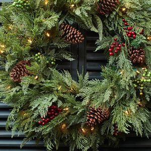 <span class=keywords><strong>Couronne</strong></span> <span class=keywords><strong>de</strong></span> Noël d'extérieur 90 cm, directement <span class=keywords><strong>de</strong></span> l'usine, <span class=keywords><strong>en</strong></span> <span class=keywords><strong>sapin</strong></span> et cèdre, pré-éclairée blanc chaud - Product Image 3