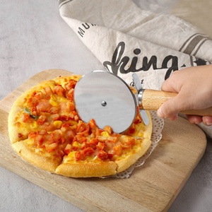 Wholesale Pizza Cutter Wheel Cake Turner Pizza Roller Cutter Pizza Dough Cutter Stainless Steel Pizza <b>Tools</b> Set for Baking - Product Image 6