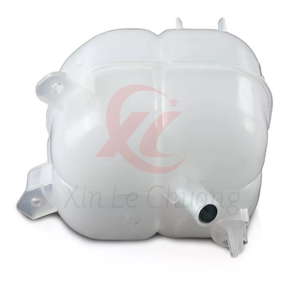 Pièces <span class=keywords><strong>d</strong></span>étachées automobiles en gros, réservoir <span class=keywords><strong>d</strong></span>'<span class=keywords><strong>eau</strong></span> du <span class=keywords><strong>radiateur</strong></span>, <span class=keywords><strong>bouteille</strong></span> <span class=keywords><strong>d</strong></span>'<span class=keywords><strong>eau</strong></span> 68102155A pour Jeep Renegade KL CHEROKEE 2014-2020 - Product Image 3