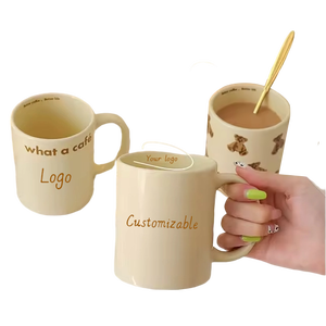 Taza de Café de Cerámica Mate Navideña, Estilo Crema, Hecha a Mano, Personalizada, con Cuchara, con Impresión Personalizada, Precio de Fábrica - Product Image 1