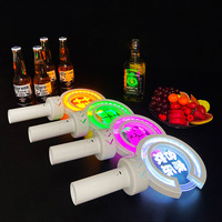 Bâton lumineux LED multicolore portable en plastique, personnalisable avec logo, contrôle à un bouton, rechargeable, clignotant