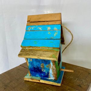 Nichoirs pour oiseaux en bois de bateau recyclé, aux couleurs naturelles vieillies, pour vos petits oiseaux et animaux de compagnie. - Product Image 2