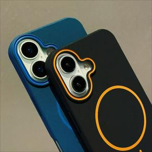 Funda <span class=keywords><strong>de</strong></span> Silicona Líquida para iPhone 17 16 Pro Max con Absorción <span class=keywords><strong>de</strong></span> Impactos, Anillo Magnético Integrado y Soporte para Carga Inalámbrica - Product Image 3