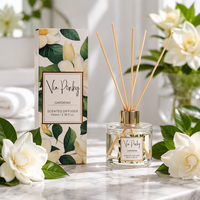 Diffuseur d'arômes naturels Via Pinky 100 ml, parfum gardénia, diffuseur d'ambiance pour la maison, ensemble de diffuseurs à bâtonnets parfumés aux fleurs