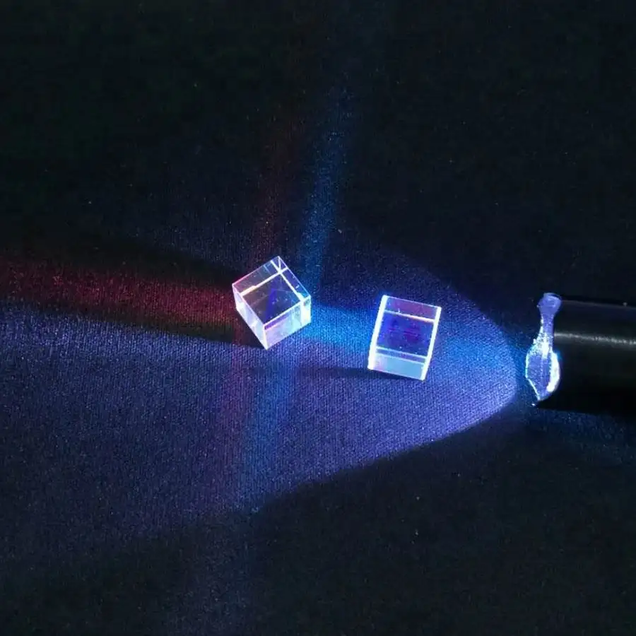 Großhandel Mini 10*10*10mm optisches Glas RGB X-Cube Prisma für Physik lehren Dekoration Kunst