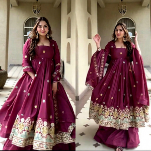 Women Traditional Indian Pakistani Vintage Salwar Kameez Floor-Length Embroidered Wedding Party <b>Dress</b> Regular Fit Stretchable - Product Image 3