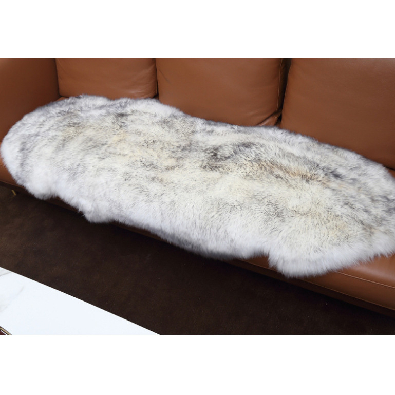 White sheepskin with gray tips