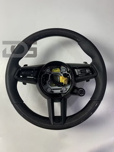 Volant en fibre de carbone authentique pour <span class=keywords><strong>Porsche</strong></span> 911 996 Cayenne 958 718 Boxster 918 Cayman Macans Panamera Taycan <span class=keywords><strong>GT3</strong></span> <span class=keywords><strong>RS</strong></span> 970 - Product Image 6