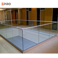 Rampe d'escalier incurvée en verre de jardin APRO de haute qualité avec rail en U, design en plexiglas, escalier moderne