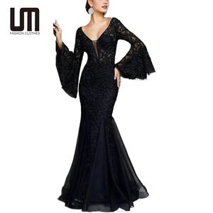 فساتين سهرة طويلة أنيقة وجذابة بياقة على شكل V وأكمام واسعة طويلة، تصميم ضيق باللون الأسود من الدانتيل لحفلات الزفاف والحفلات المسائية - Product Image 2