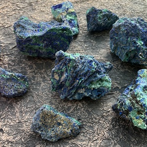 Commercio all'ingrosso di cristallo naturale minerali di guarigione di pietra Azurite con Malachite <span class=keywords><strong>minerale</strong></span> ruvido roccia ruvida Azurite esemplare per la decorazione - Product Image 2