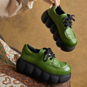 Chaussures compensées décontractées pour femmes en cuir de vachette, style britannique, à bout rond, à lacets, légères - Product Image 4