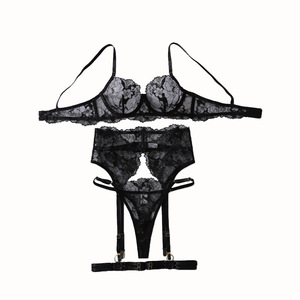 Conjunto de Lencería Sexy de Verano Yicheng para Mujer, con Encaje Bordado y Aro de Acero para Realzar la Figura, Moderno y Atractivo - Product Image 6