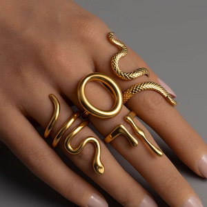 Nouvelle <span class=keywords><strong>Bague</strong></span> Serpent en Acier Inoxydable Électroplaqué, Style Européen et Américain Tendance, Créative et Audacieuse, Motif Animal - Product Image 4