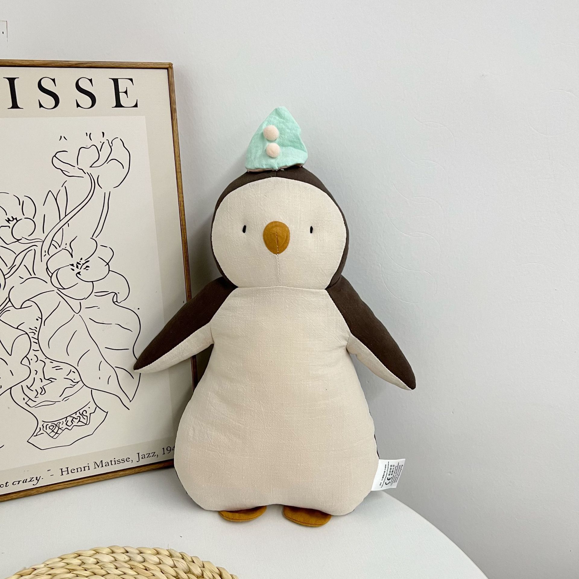Hat penguin