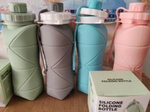 Botella de Agua Plegable de Plástico para Deportes al Aire Libre Viajes Portátil a la Moda con Moderno Estampado Floral para Correr Ciclismo Camping Senderismo - Product Image 2