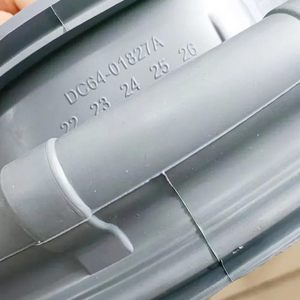 Joint d'étanchéité de porte DC64-01827A compatible avec <span class=keywords><strong>lave</strong></span>-<span class=keywords><strong>linge</strong></span> <span class=keywords><strong>Samsung</strong></span> WD8704REG/XSC, garniture de fenêtre de visualisation, pièces de rechange en caoutchouc - Product Image 4