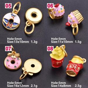 Dijes de Esmalte con Diseño de Dulces |   Colgantes de Acero Inoxidable con Baño de Oro PVD de 18K con Forma de Dulces, Donuts, Helados y Cupcakes para la Creación de Joyería - Product Image 6