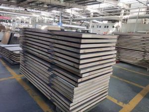 2025 Conceptions Classiques Intérieur Chambre Porte D'entrée En Bois De Teck Massif Porte Française Principale pour La Maison Bâtiment Isolation Sonore Étanche - Product Image 3