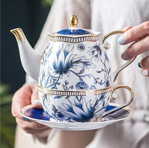 Service à thé et à café en céramique de luxe léger, tasses et soucoupes en porcelaine fine, et théière - Product Image 5